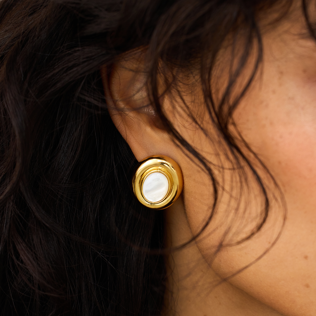 Ameliyana | Stud Earrings 18k Gold